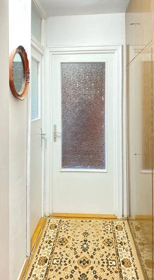 Apartament cu 3 camere decomandat în Aradului