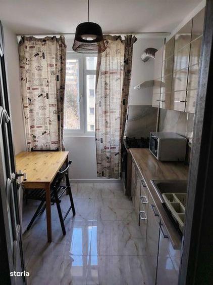 Apartament cu 3 camere, mobilat în Titan