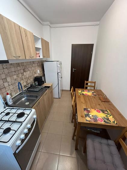Apartament cu 2 camere decomandat în Berceni
