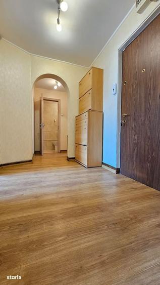 Apartament cu 3 camere în Centrul Civic