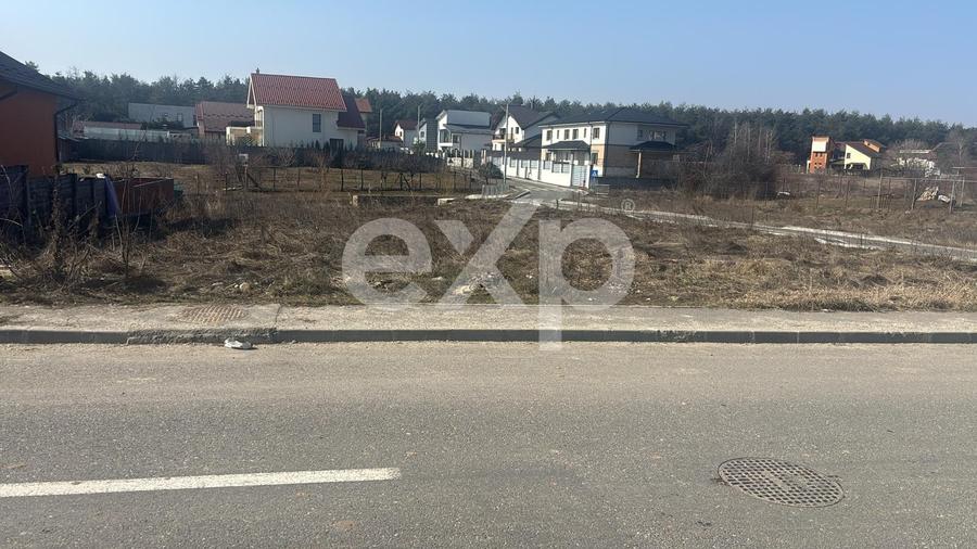 Teren Construcții intravilan de 900 mp, în Trivale