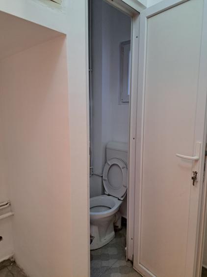 Apartament cu 3 camere nedecomandat, mobilat în Armeneasca