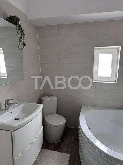 Penthouse cu 3 camere decomandat, mobilat în Cisnădie