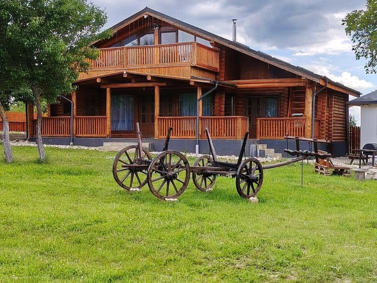 Casă cu 4 camere cu Teren 6240 Mp în Valea Mare