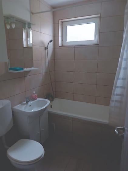 Apartament cu 2 camere semidecomandat, mobilat în Tomis Nord
