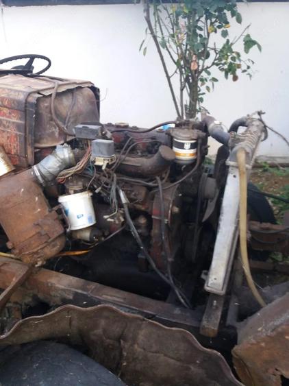 Casă cu 3 camere cu Teren 1439 Mp în Central