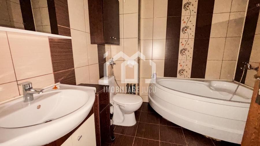 Apartament cu 2 camere semidecomandat, mobilat în Jucu de Mijloc