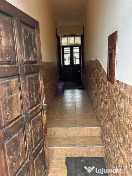 Casă cu 3 camere cu Teren 532 Mp în Central