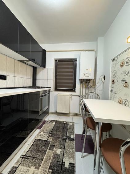 Apartament cu 2 camere semidecomandat în Micro 18