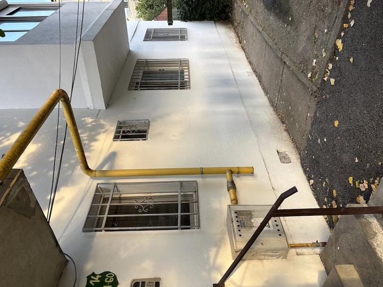 Apartament cu 3 camere decomandat în Mangalia