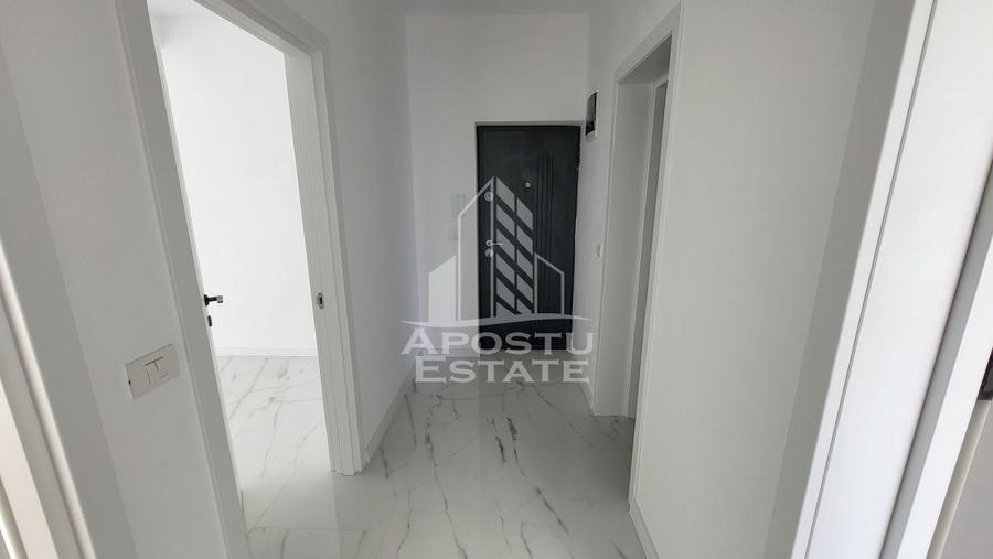 Apartament cu 3 camere decomandat în Dumbrăvița