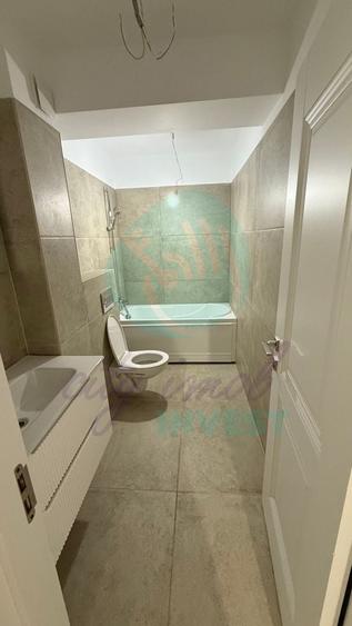 Apartament cu 3 camere semidecomandat în Eminescu