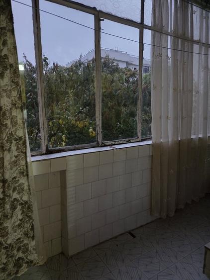 Garsonieră decomandată în Vitan