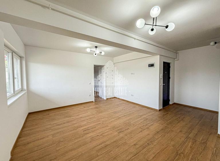 Apartament cu 3 camere semidecomandat în Baciu