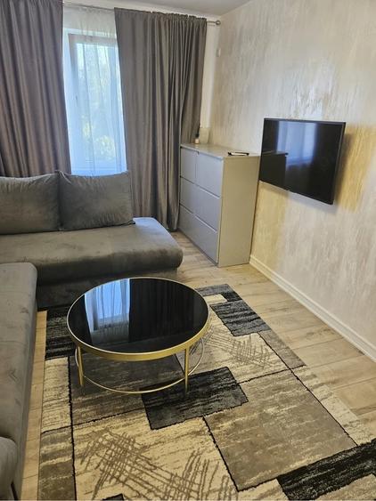 Apartament cu 2 camere decomandat în Crângași