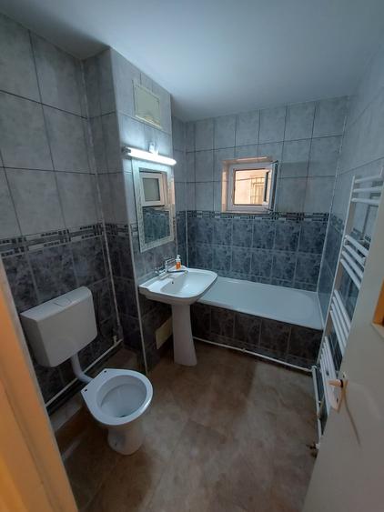 Apartament cu 2 camere decomandat în Siderurgiștilor