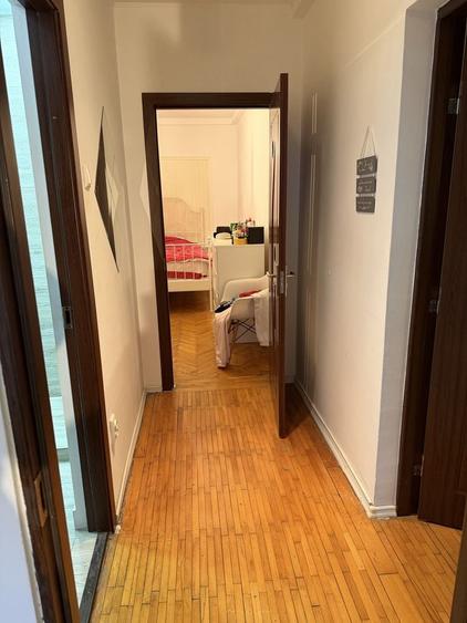 Apartament cu 3 camere decomandat în Gara de Nord