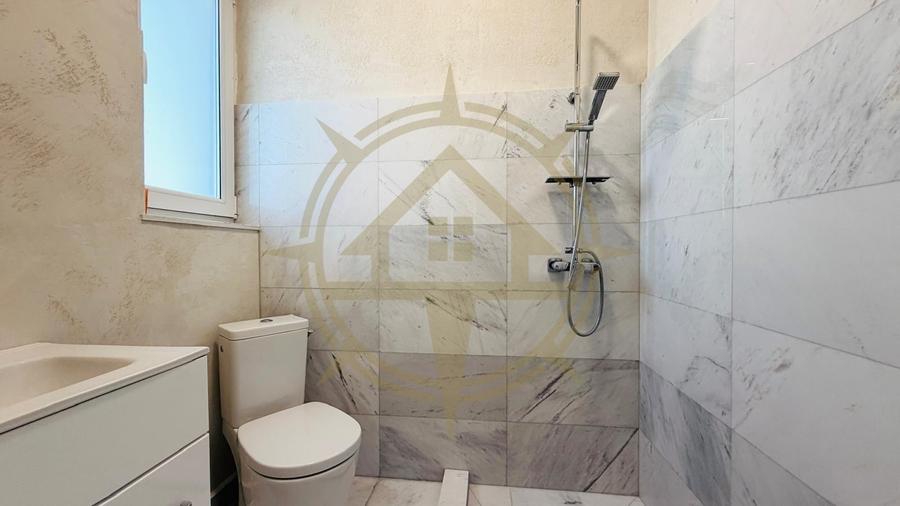 Casă cu 4 camere cu Canalizare în Corbeanca