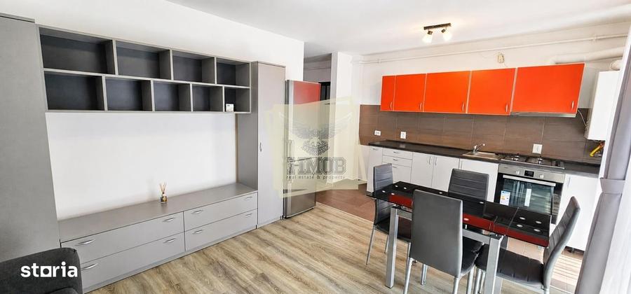 Apartament cu 3 camere decomandat, mobilat în Central