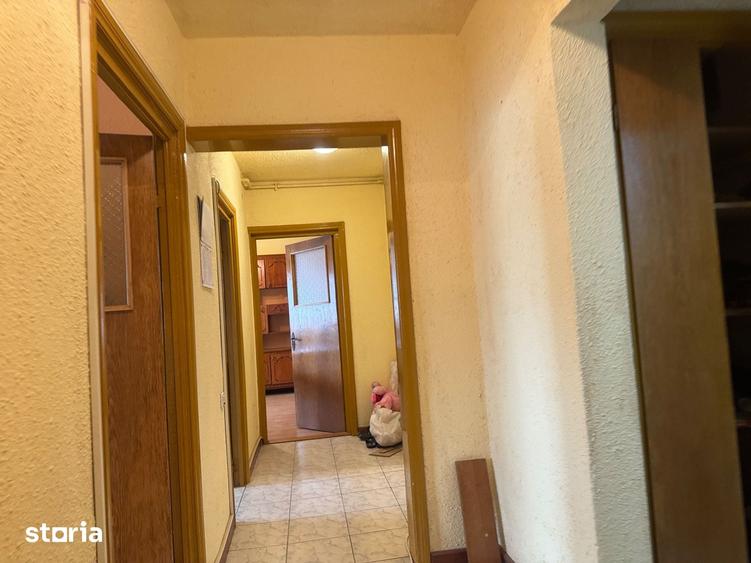 Apartament cu 3 camere decomandat în ICIL