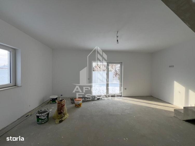 Casă cu 4 camere în Ghiroda