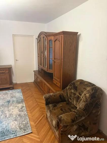 Apartament cu 4 camere decomandat în Mărăști
