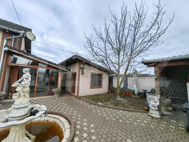 Casă individuală cu 4 camere cu Garaj în Oarda