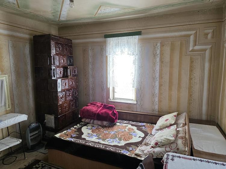 Casă cu 3 camere cu Teren 3600 Mp în Celaru