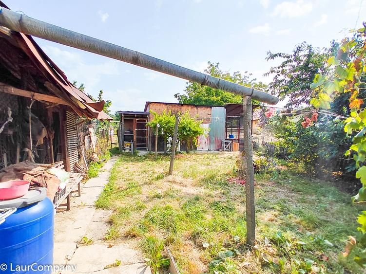 Casă individuală cu 3 camere cu Teren 815 Mp în Călinești