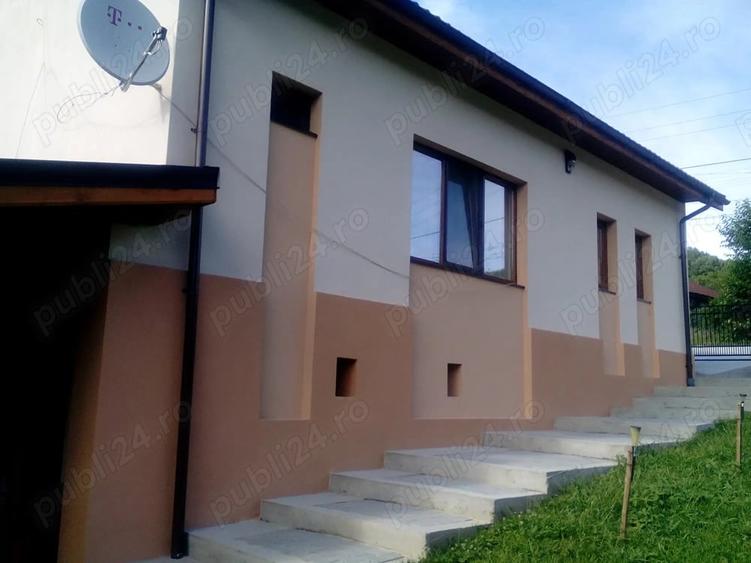 Casă cu 4 camere cu Teren 6202 Mp în Totea