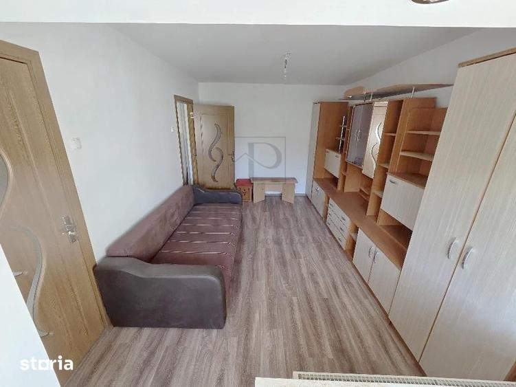 Garsonieră semidecomandată în Lipovei