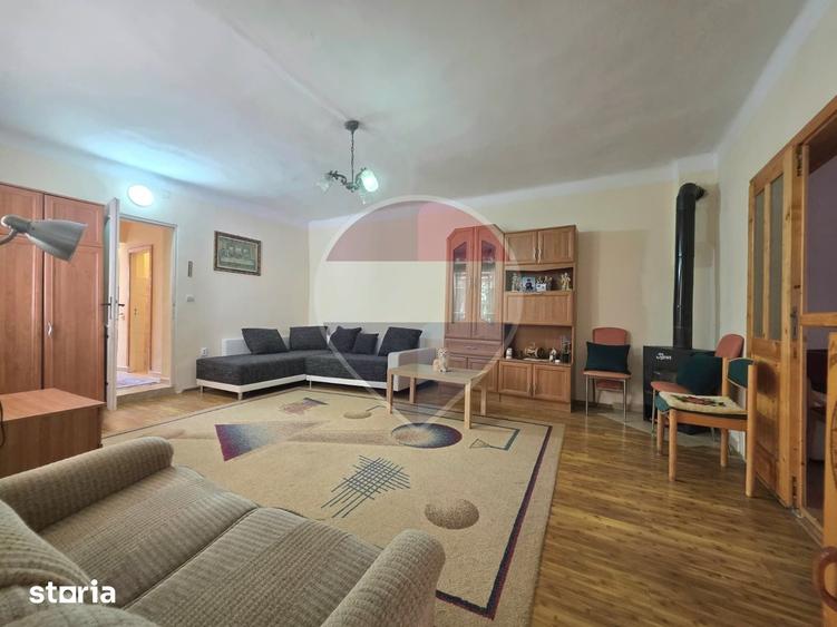 Casa cu priveli?te frumoasa ?i curte proprie-strada Anton Pann Medias - 9