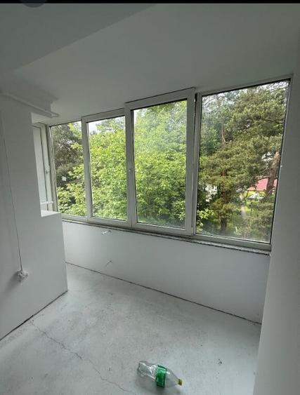 Apartament cu 3 camere semidecomandat în Ultracentral