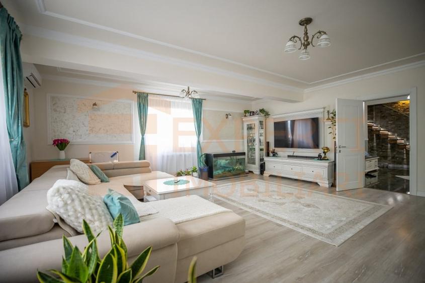Casă individuală cu 10 camere cu Canalizare în Kamsas