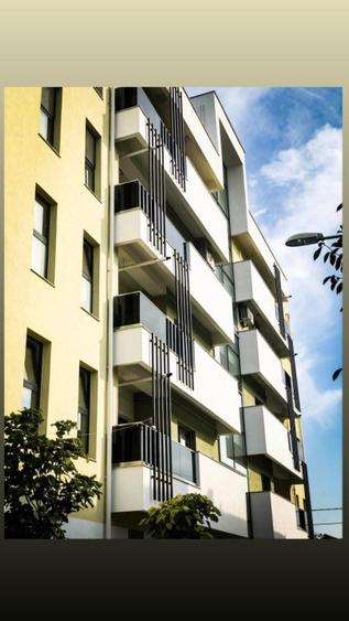 Apartament cu 2 camere decomandat în Calea București