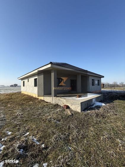 Casă cu 5 camere cu Teren 500 Mp în Nojorid