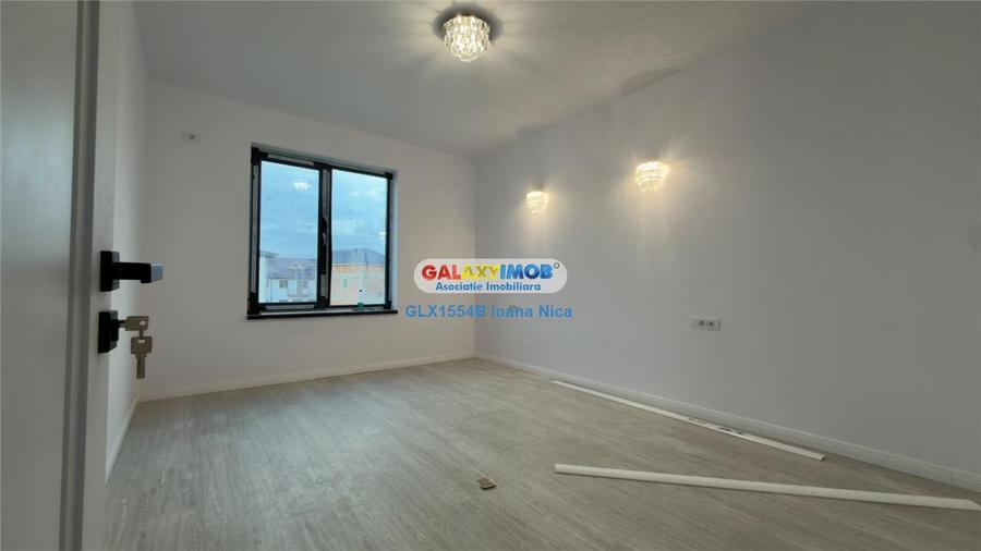 Casă cu 4 camere cu Teren 400 Mp în Central
