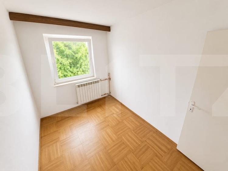 Apartament cu 3 camere semidecomandat, mobilat în Șagului