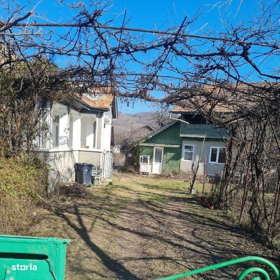 Casă cu 4 camere cu Teren 87 Mp în Bozioru