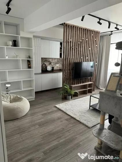 Apartament cu 2 camere decomandat în Berceni