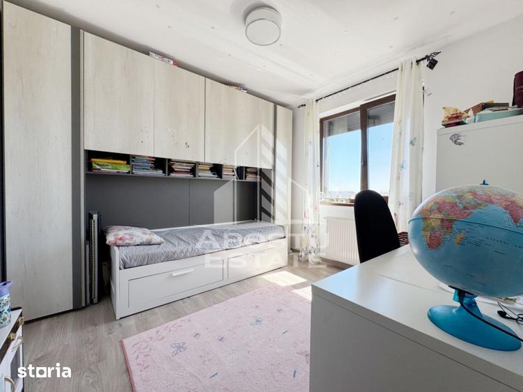 Apartament cu 4 camere în Giroc