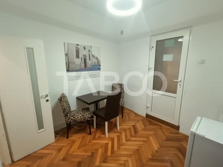Apartament cu 2 camere decomandat, mobilat în Central