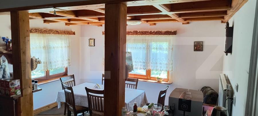 Casă individuală cu 8 camere cu Teren 1756 Mp în Câmpulung Moldovenesc