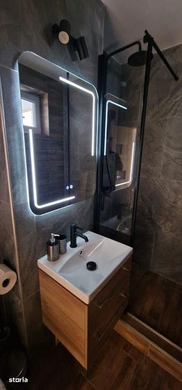 Apartament cu 2 camere semidecomandat, mobilat în Centrul Civic
