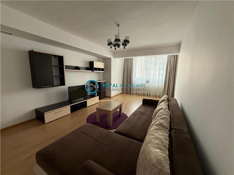 Apartament cu 3 camere decomandat, mobilat în 9 Mai