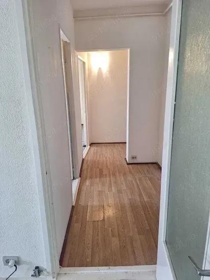 Casă cu 2 camere semidecomandat în Unirii Sud