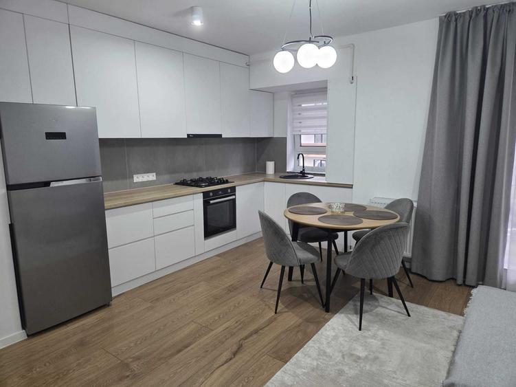 Apartament cu 2 camere decomandat în Avantgarden