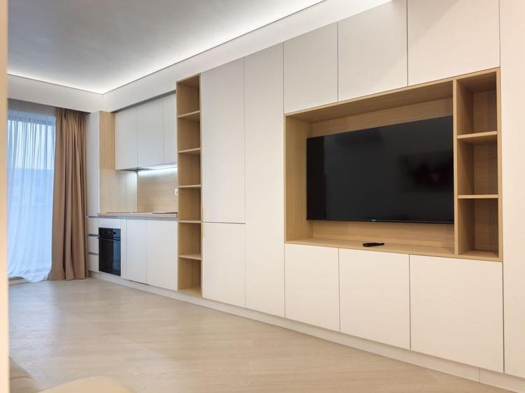 Apartament cu 2 camere semidecomandat, mobilat în Pipera