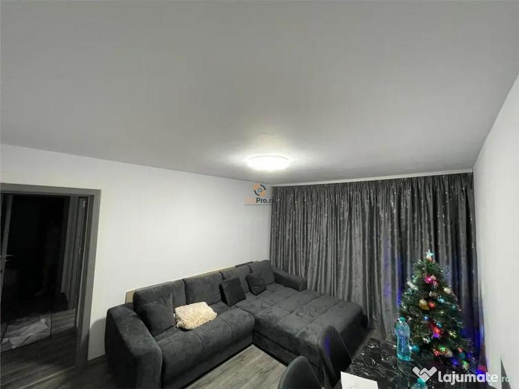 Apartament cu 3 camere semidecomandat, mobilat în Dacia