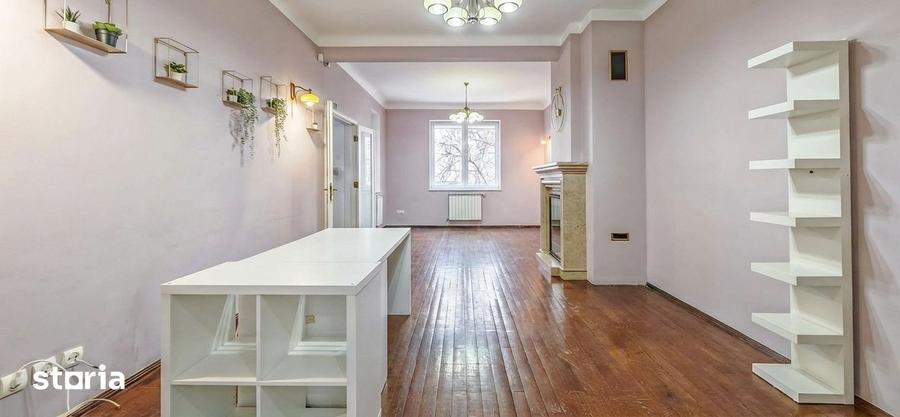 Casă cu 7 camere cu Piscina în Știrbei Vodă